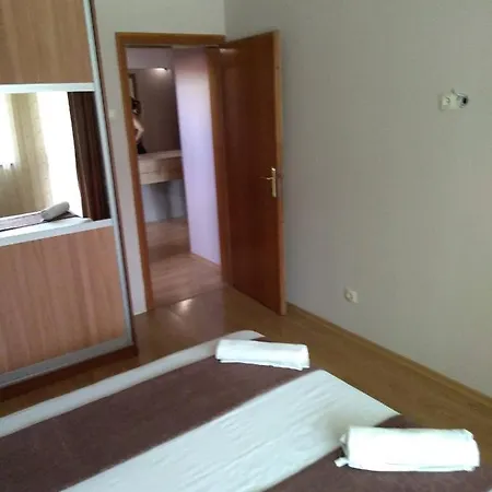 Apartment Тристаен Апартамент Поморие